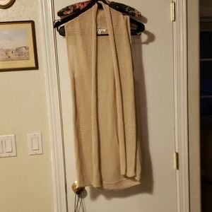 Cabi long sleeveless shall